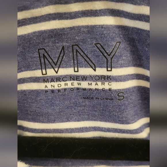 Soft, comfortable, hooded dress - Picture 2 of 3